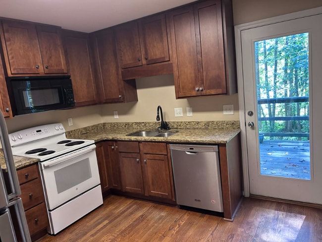 Photo - 1773 Timber Lake Rd NW