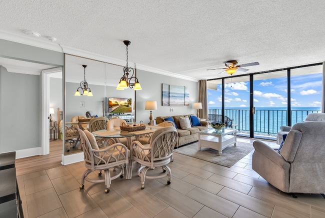 Photo - 1210 N Waccamaw Dr Unidad 901