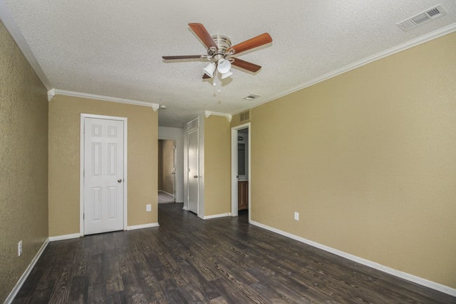 Photo - Columbia Villas