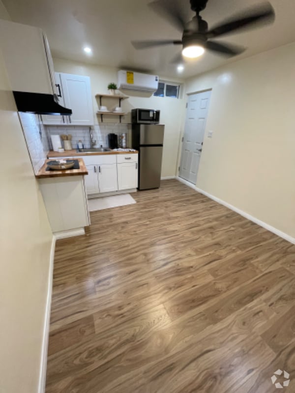 Building Photo - 13932 Carpintero Ave Rental