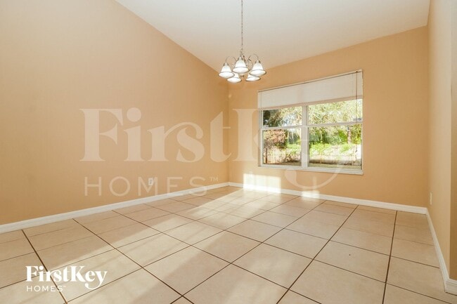 Photo - 362 Overbrook St