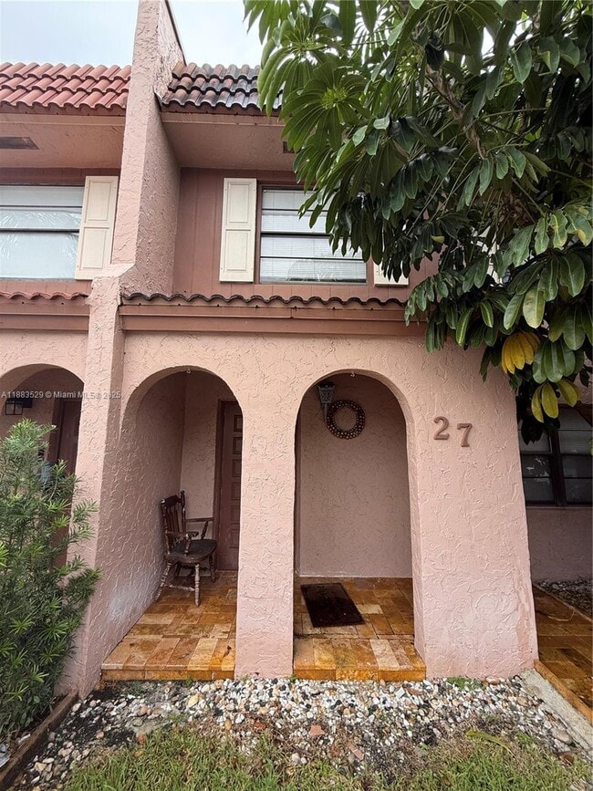 Building Photo - 27 Laredo Pl Rental
