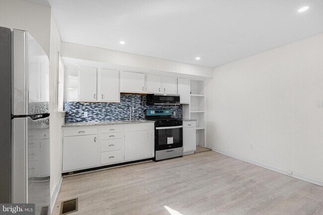 Building Photo - 1807 S 9th St Unit 2