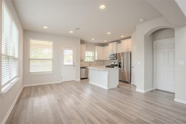 Photo - 120 Caney Cv