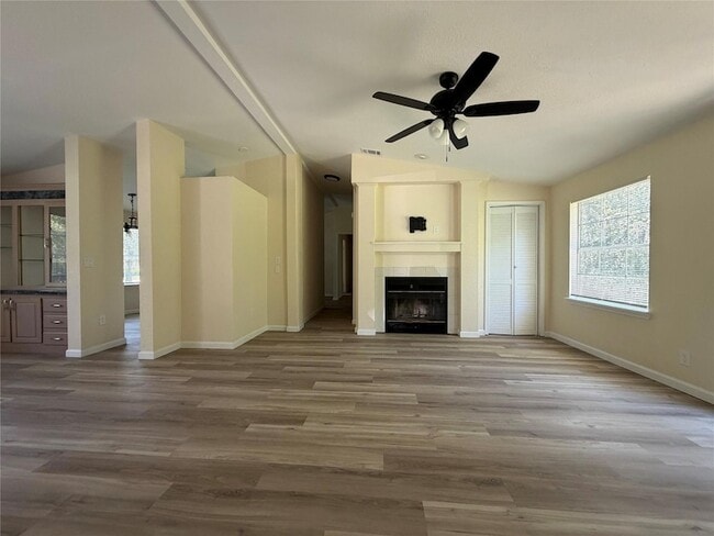 Photo - 236 Live Oak Dr