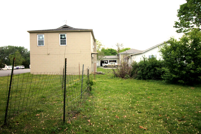 Photo - 1302 N Wright Rd House