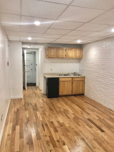 Building Photo - 854 Beacon St Rental