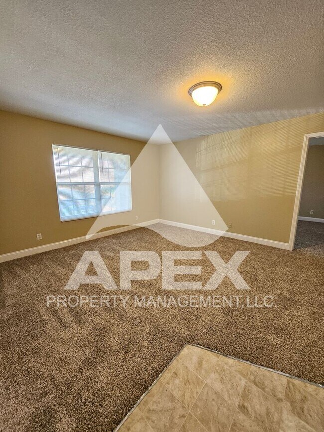 Photo - MOVE-IN SPECIAL,NO RENT TIL APRIL 1ST! - AVALON APARTMENT HOMES---NICE 3BD - 1BA Apartment off To... Unit 1311