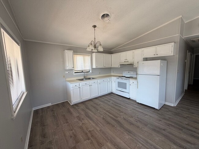 Photo - Year Round Rental Milepost 7 KDH