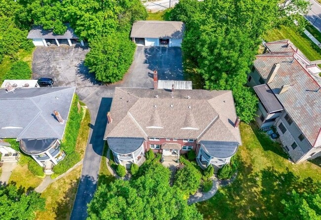 Photo - 1946 Guilford Rd Unit 1946 Guilford