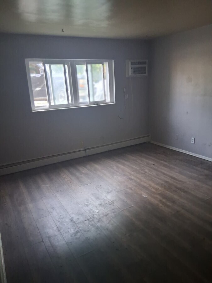 Photo - 16818 Grovewood Ave Unit 2