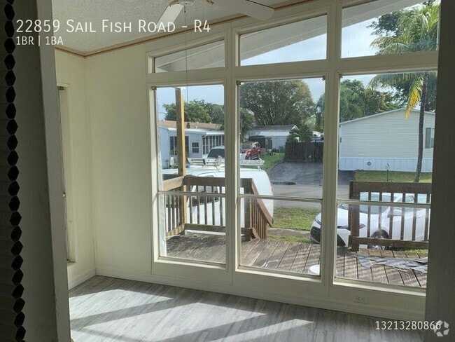 Building Photo - 22859 Sailfish Rd Unit R4 Rental