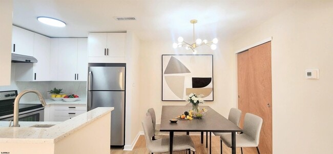 Photo - 137 Heather Croft Unit 137