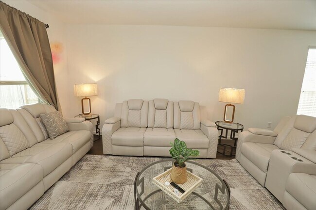 Photo - 14463 Cedar Ledge Ln