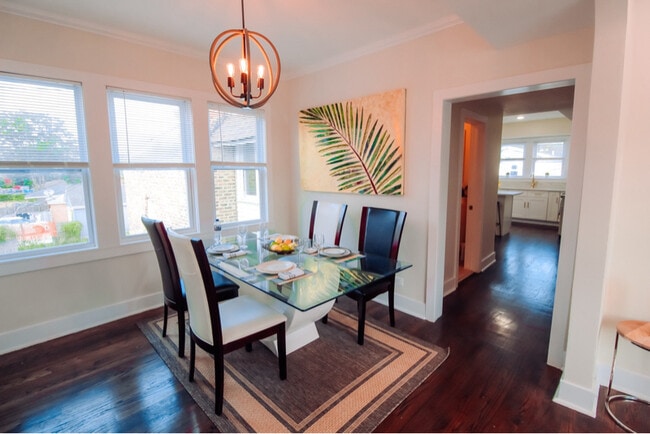 Photo - 3558 W Huron St Unidad 2