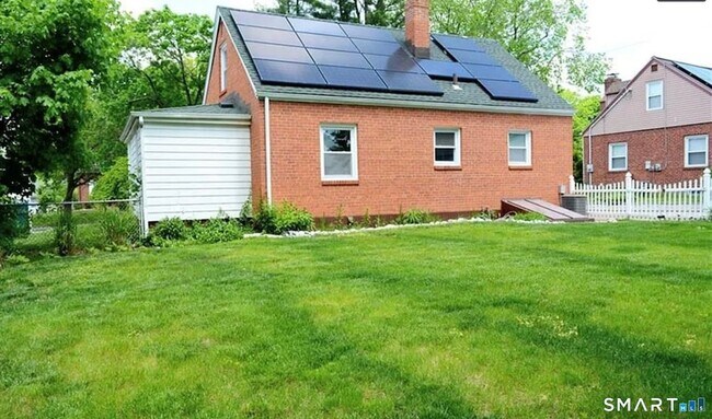 Photo - 122 Oberlin Rd