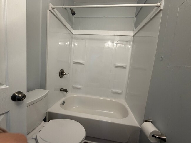 Photo - 107 N Sanford St