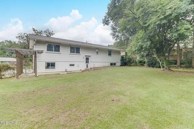 Photo - 15305 Northwood Dr