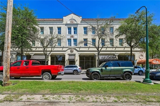Photo - 1224 St Charles Ave Unit 200
