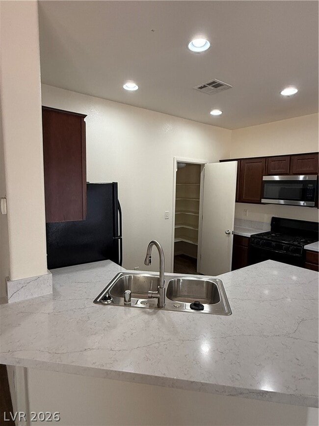 Photo - 9535 Knopfler Ln
