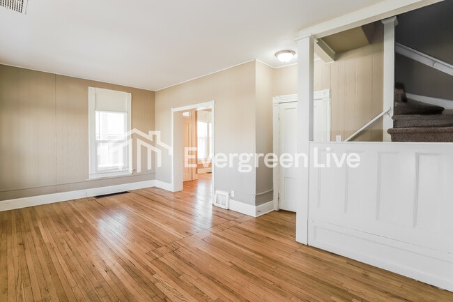 Photo - 4215 Grant St