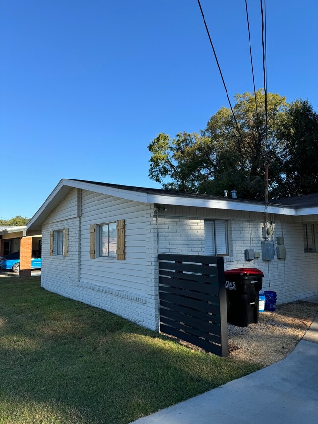 Photo - 305 Harrell Dr