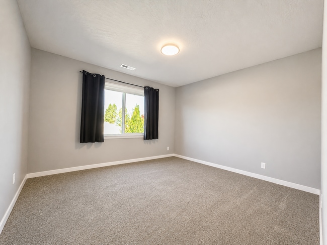 1816 S Ridgetop Dr
