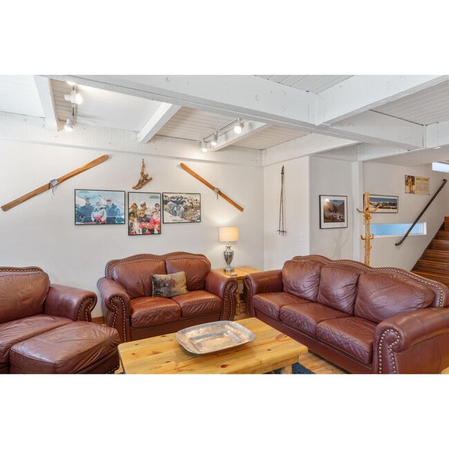 Photo - 747 W Pacific Ave Unidad ID1324989P