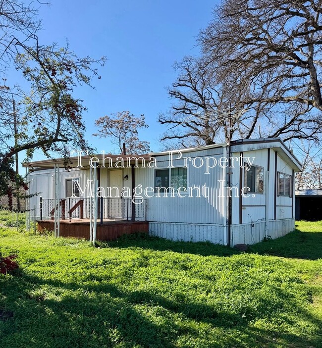 Building Photo - Adorable 2 bedroom 1 bath Modular Home in the Country