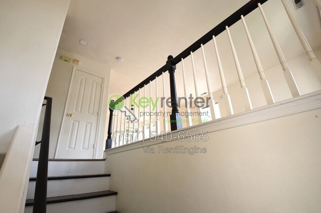 Photo - 1109 Lady Ashley Dr