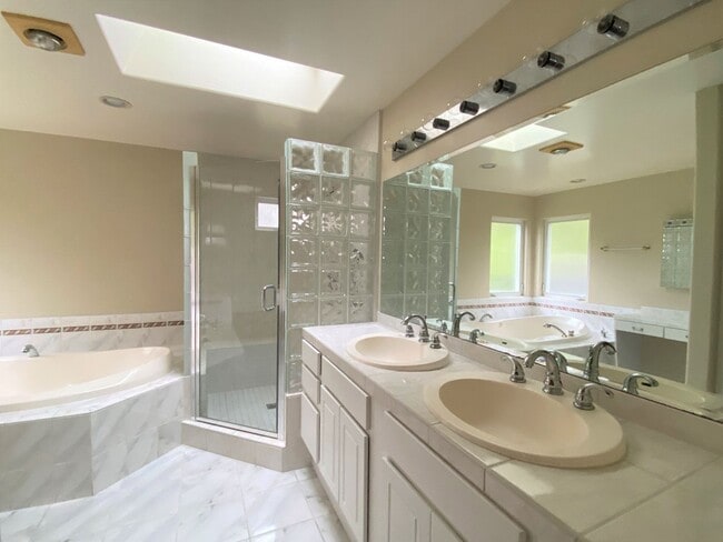 Photo - 3BR 3BA home, located in beautiful Solana Beach! Spacious layout with lush landscape