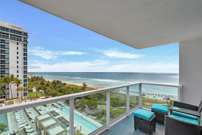 Building Photo - 2301 Collins Ave Unit 810 Rental