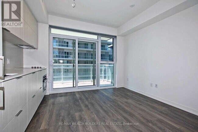 Photo - 20 Richardson St Unit 913