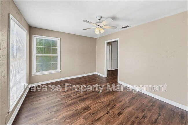 Photo - 1409 Oliver St
