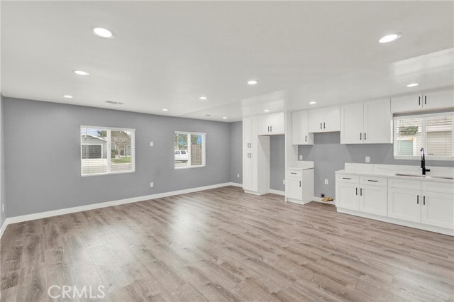 Building Photo - 5646 Deodar St
