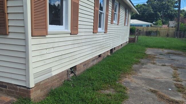 Photo - 245 Sherwood Dr