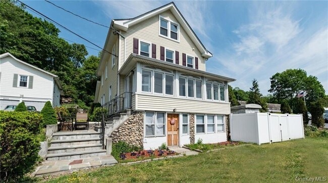 Building Photo - 227 Saw Mill River Rd Unit 3