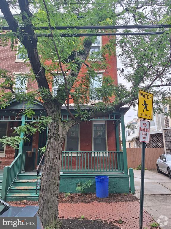 Building Photo - 609 Berkley St Rental