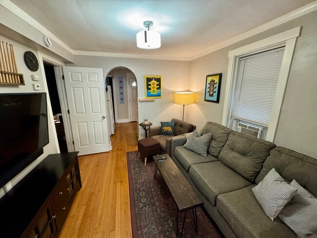 Photo - 2832 W Wellington Ave Unidad 1