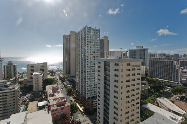 Building Photo - 2440 Kuhio Ave Unit 2102 Ocean View 3Bed Rental