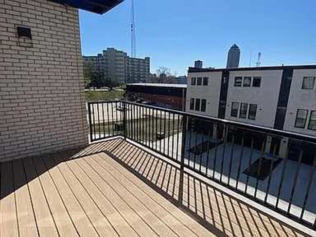 Photo - 1345 Keosauqua Way