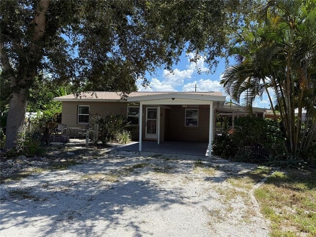 412 River Blvd S