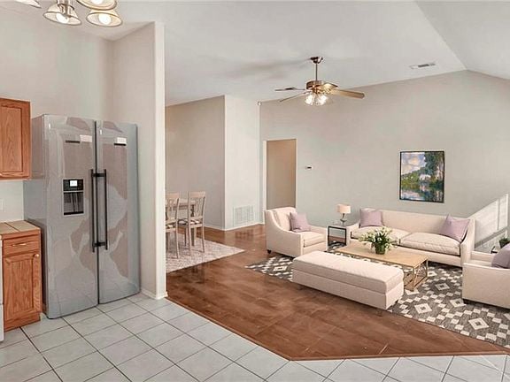 Photo - 140 Amber Ln