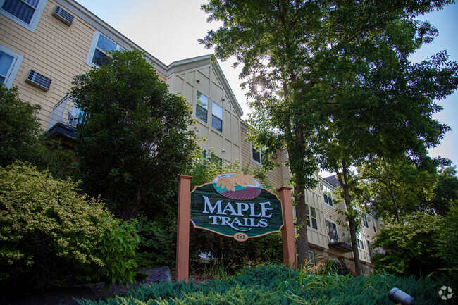 Building Photo - Maple Trails Apartments