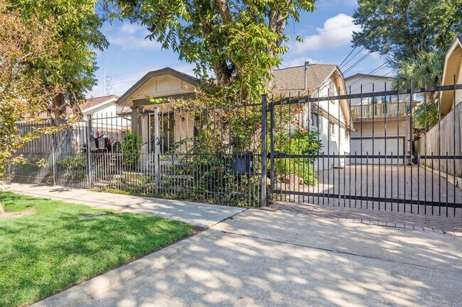 Photo - 1601 Park St