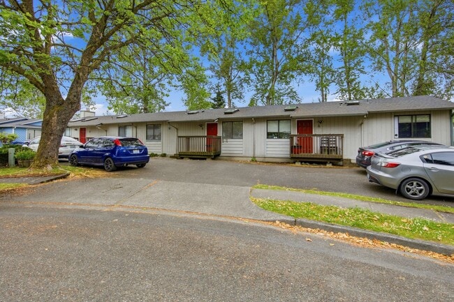 210 E 36th St Unit #B