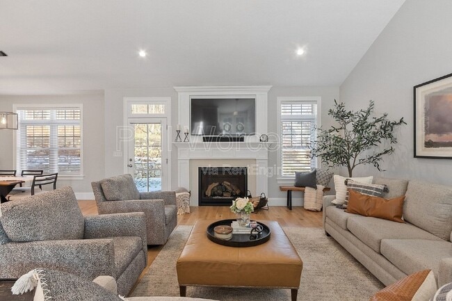 Photo - 57 Old Brook Rd