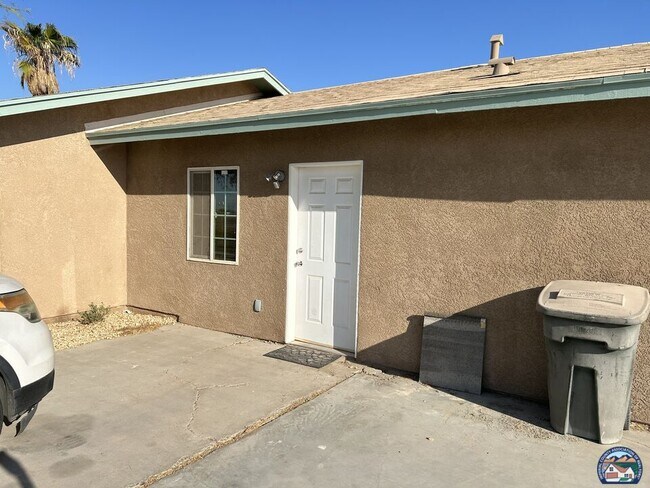 605 W 3rd St Unit 102