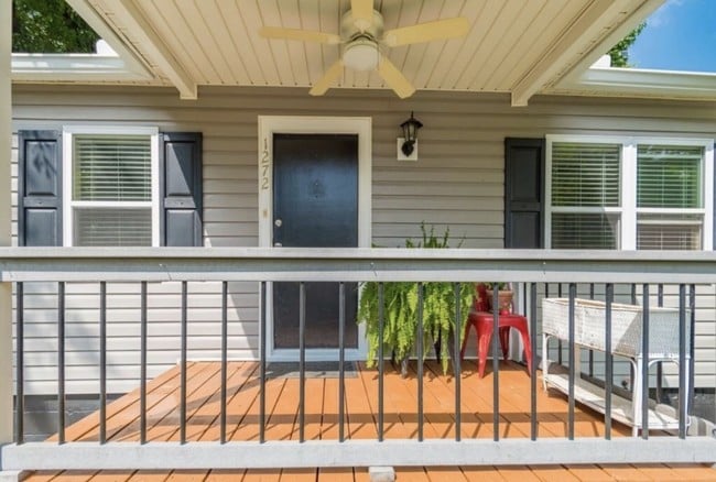 Photo - 1272 Lyle Pl NW