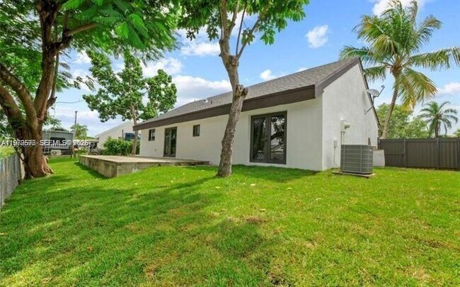 Photo - 20620 SW 120th Pl